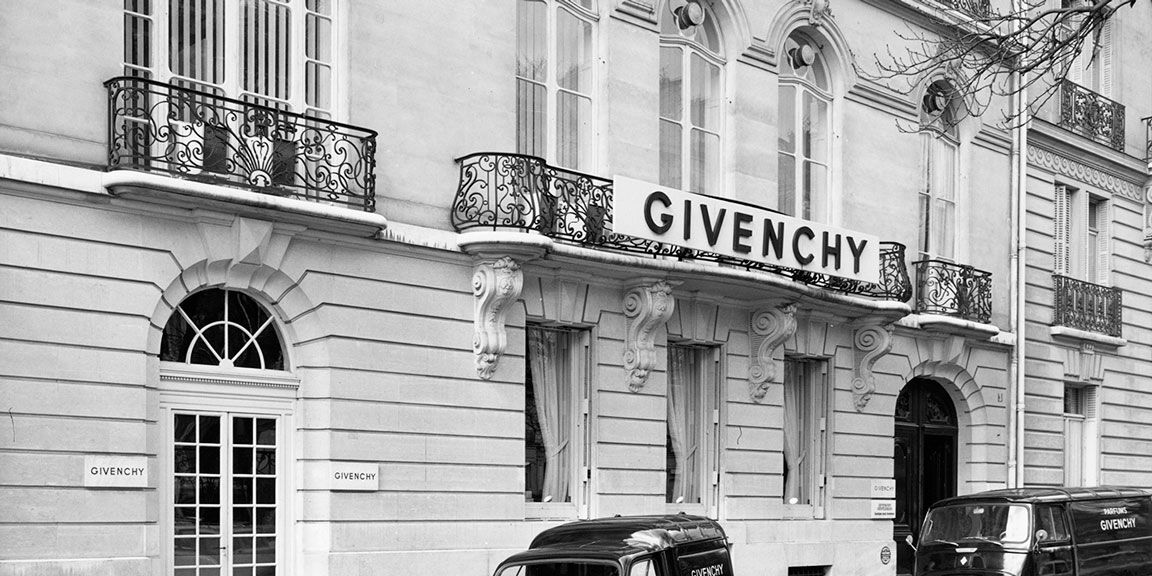 Givenchy 1959 on Avenue George V